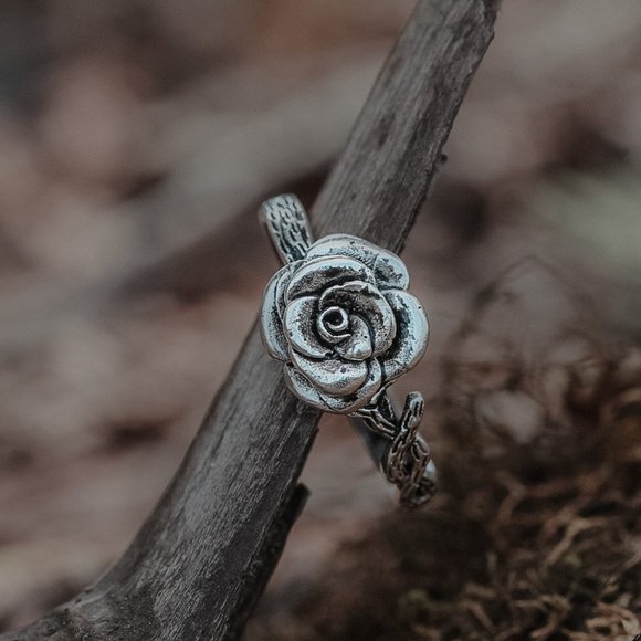 3/$25  🏷️ Vintage Rose Flower Sterling Silver Dainty Ring Elegant Floral Ring - Picture 5 of 11
